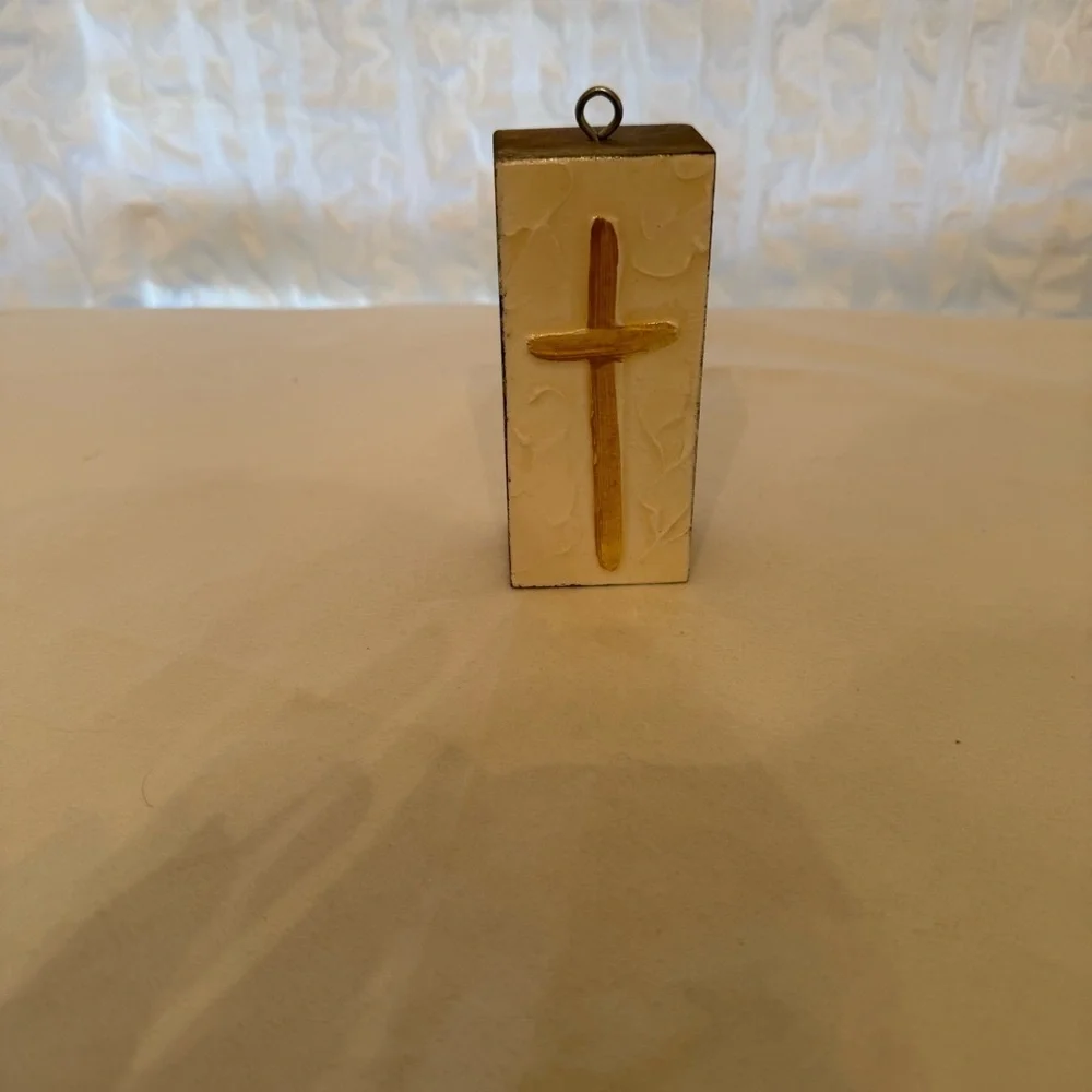 Artistic Cream and Gold Cross Wall Hanging